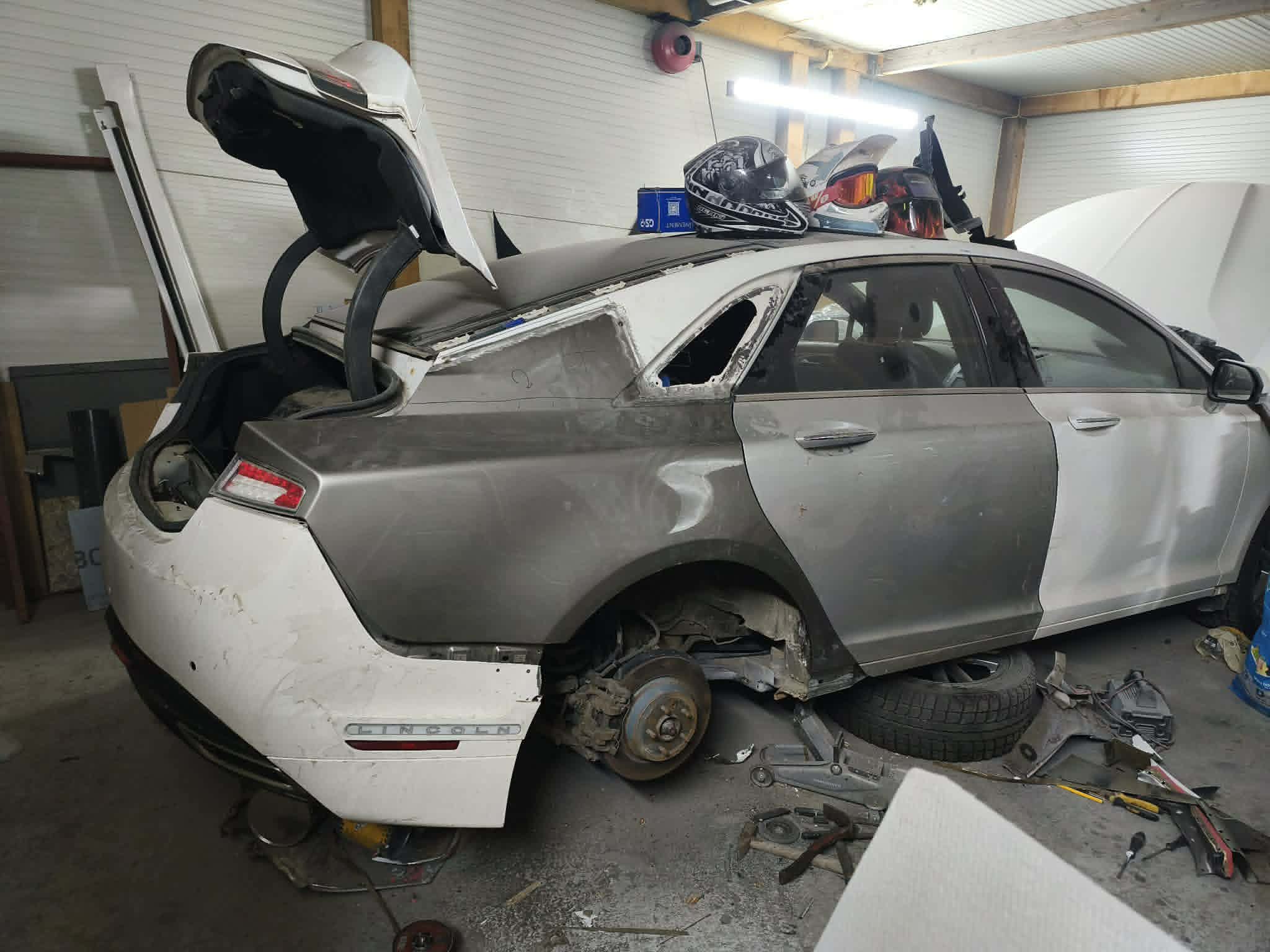 Opravy karoserie a lak — snímek 3